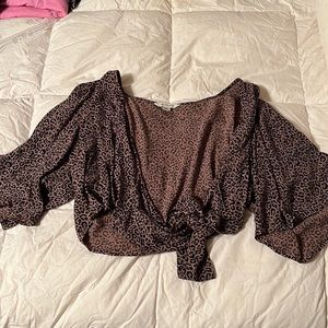 American Eagle Tie Cropped Shirt